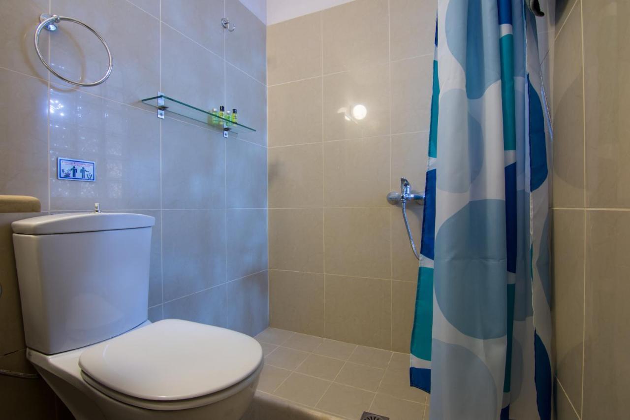 Elaia & No.3 Apartment